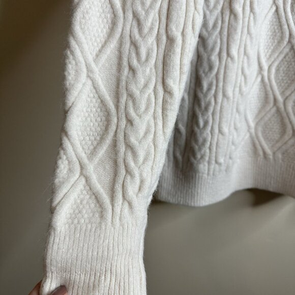 Aelfric Eden White Cable Knit Crewneck Sweater - Picture 4 of 11